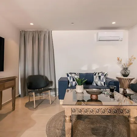 Phoenix Apartman *